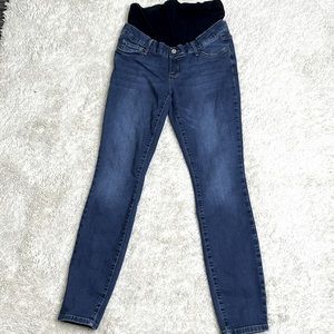 GAP MATERNITY JEANS